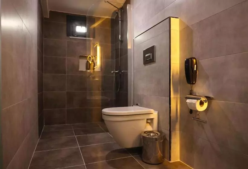 Hotelli Gardenmode Airport