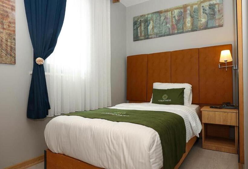 هتل Gardenmode Airport