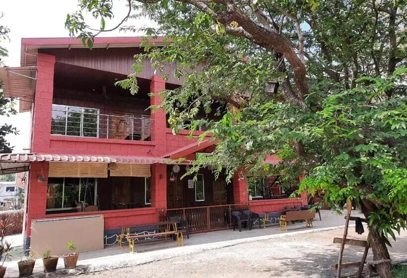 ホテル Garwa Home Stay