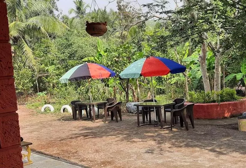 ホテル Garwa Home Stay