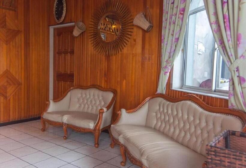 호텔 Kristal, Keningau