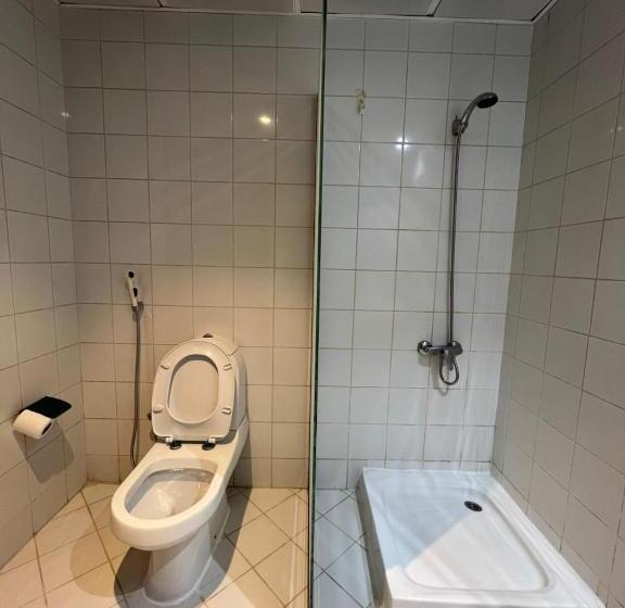 هتل Rose Holiday I2 روز هوليداي