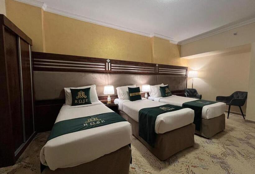 هتل Rose Holiday I2 روز هوليداي