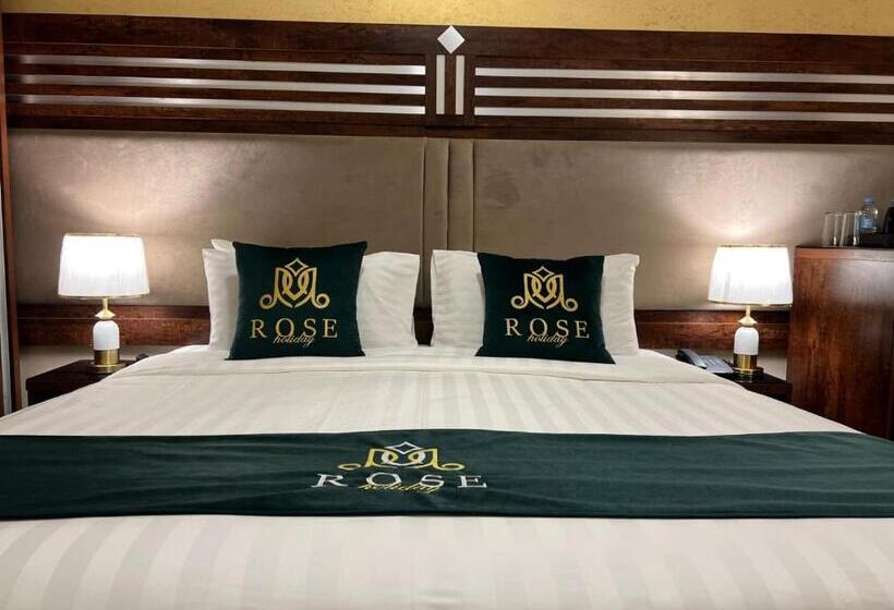 هتل Rose Holiday I2 روز هوليداي