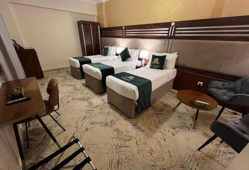 هتل Rose Holiday I2 روز هوليداي