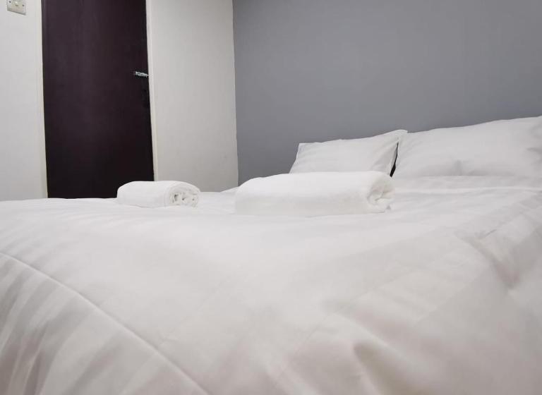 בית מלון כפרי Seroja