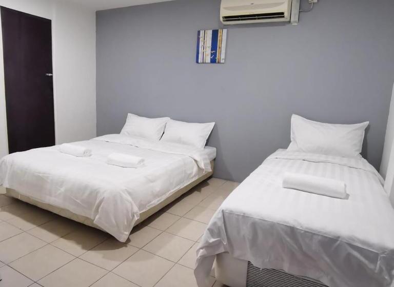 בית מלון כפרי Seroja