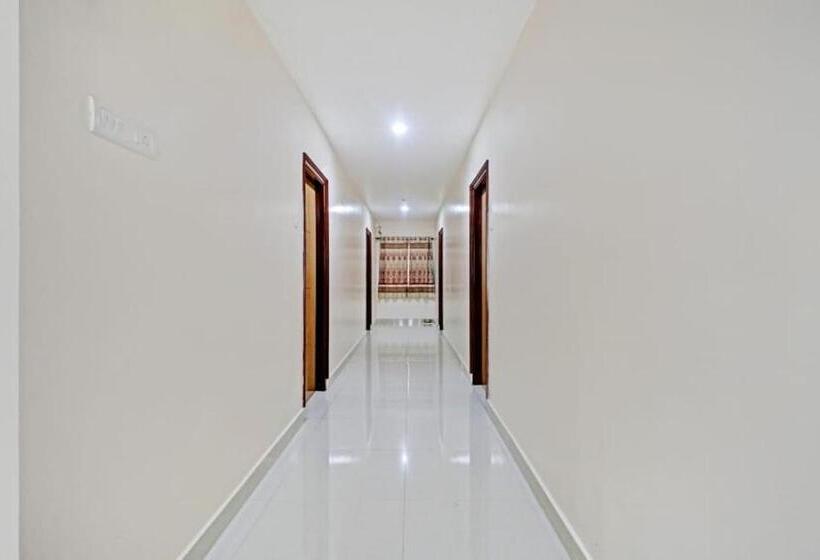 هتل Vardhan @stay Inn