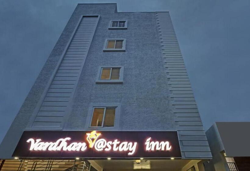 هتل Vardhan @stay Inn