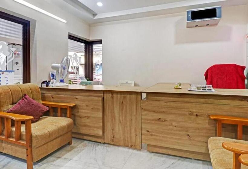 هتل Vardhan @stay Inn