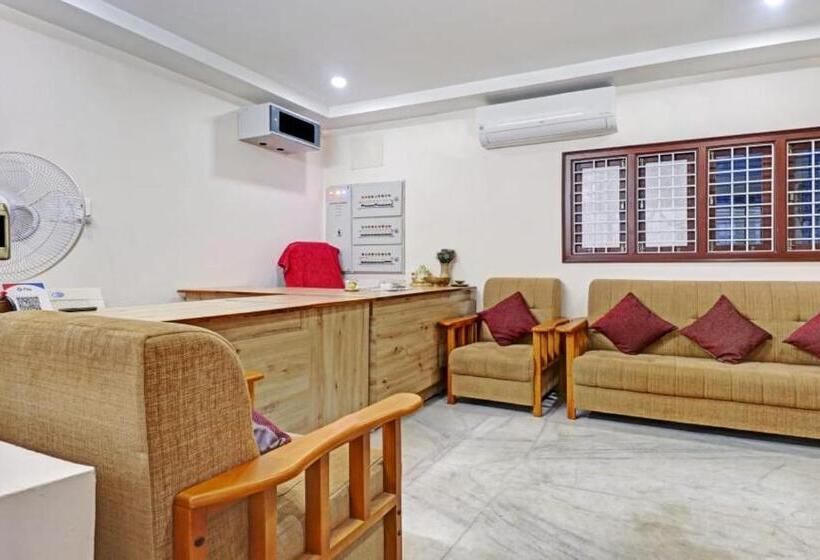 هتل Vardhan @stay Inn