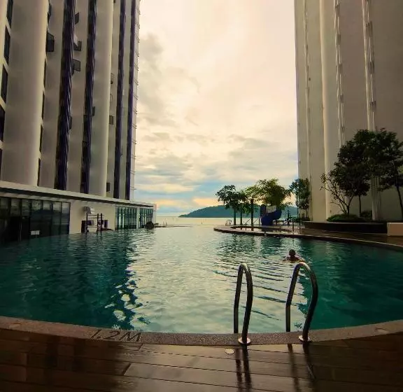 Just Chillin Seaview