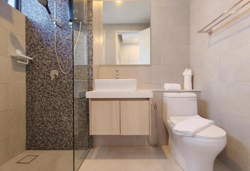 Just Chillin Seaview