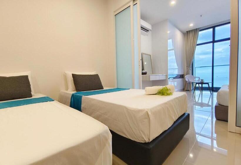 Just Chillin Seaview