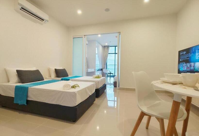 Just Chillin Seaview