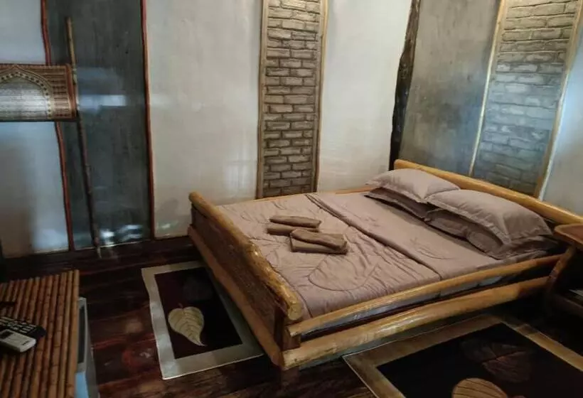 モーテル Cahaya Wooden Studio