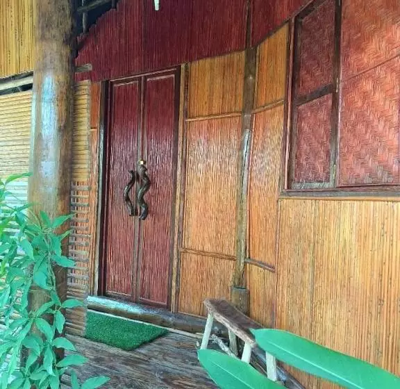 モーテル Cahaya Wooden Studio