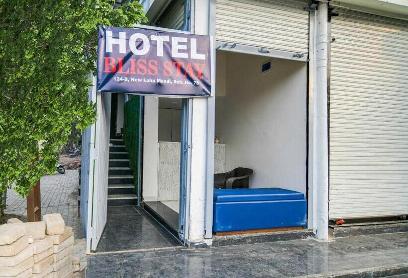 Oyo Hotel Bliss Stay