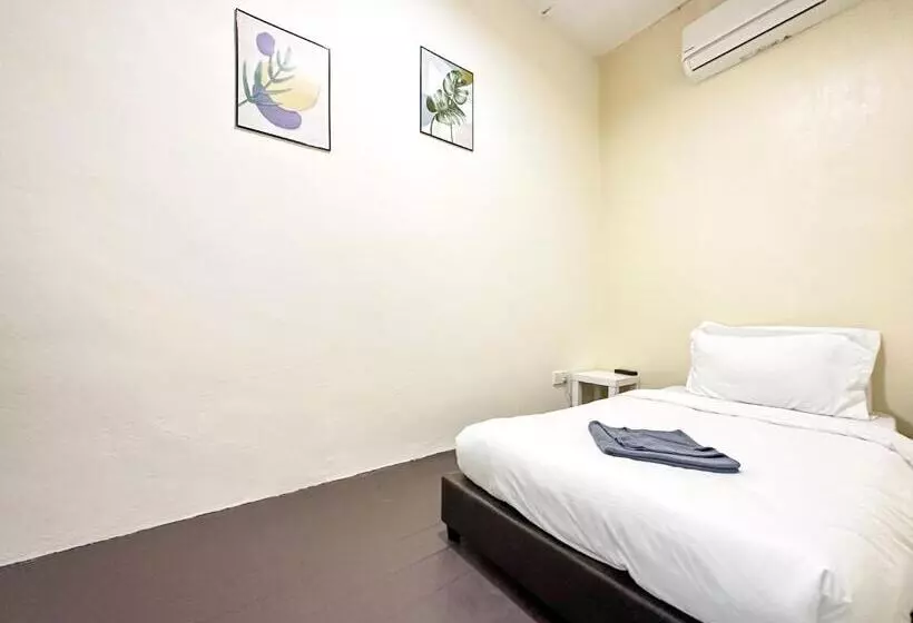ペンション 22a Hostel