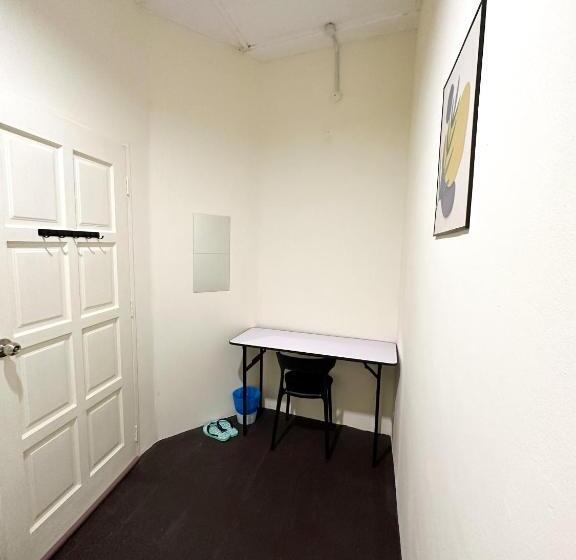 ペンション 22a Hostel