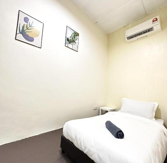 ペンション 22a Hostel