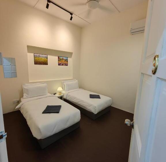 ペンション 22a Hostel