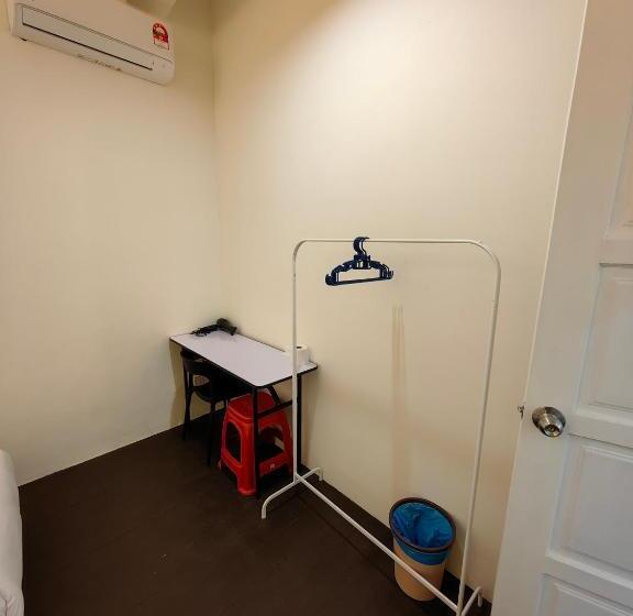 ペンション 22a Hostel