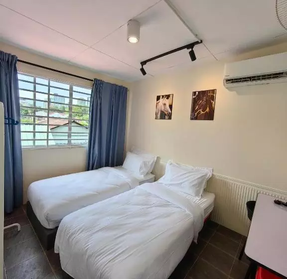 ペンション 22a Hostel