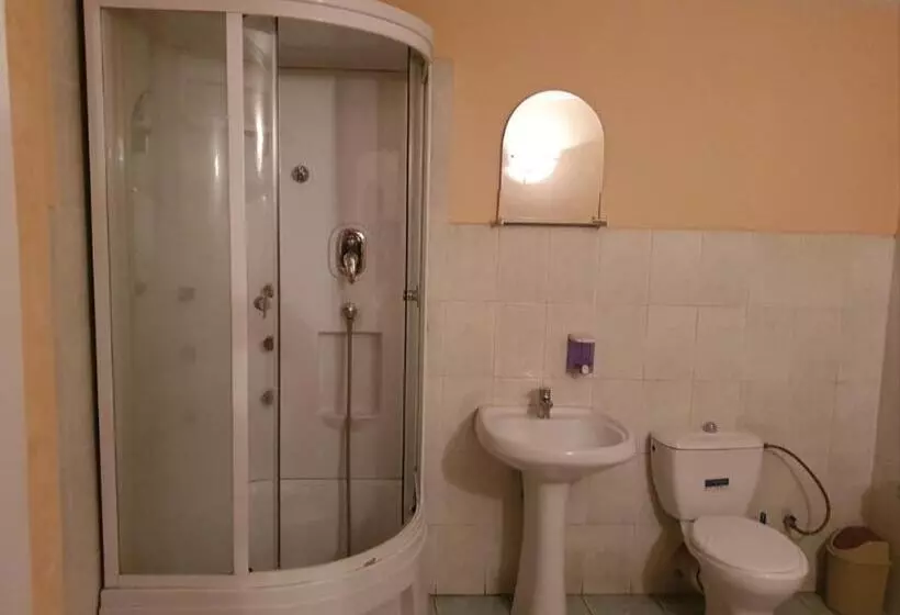 پانسیون Golden Rooms In Center