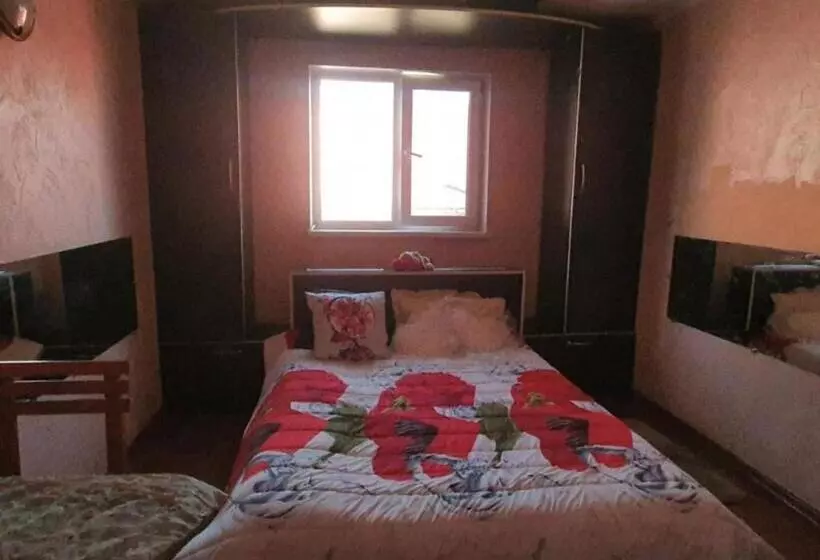 پانسیون Golden Rooms In Center