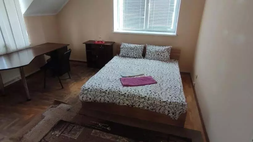 پانسیون Golden Rooms In Center