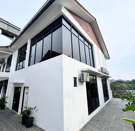 Pensione Jenderam Hill Villa