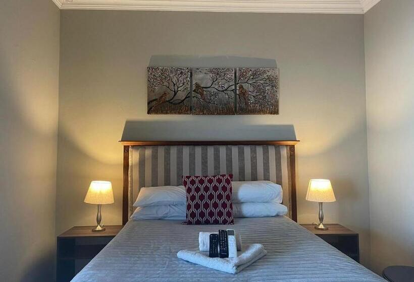 بنسيون Moko Lodge