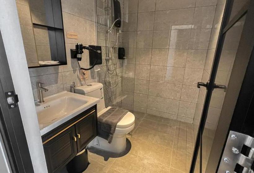 Hospedaria Brynton At Centrum