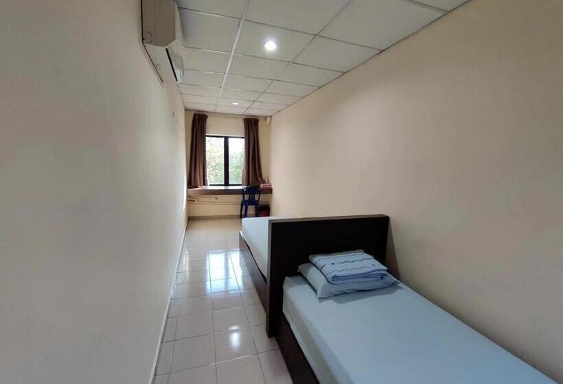 فندق صغير Clp Perai Homstay Near Sri Muniswarar Temple
