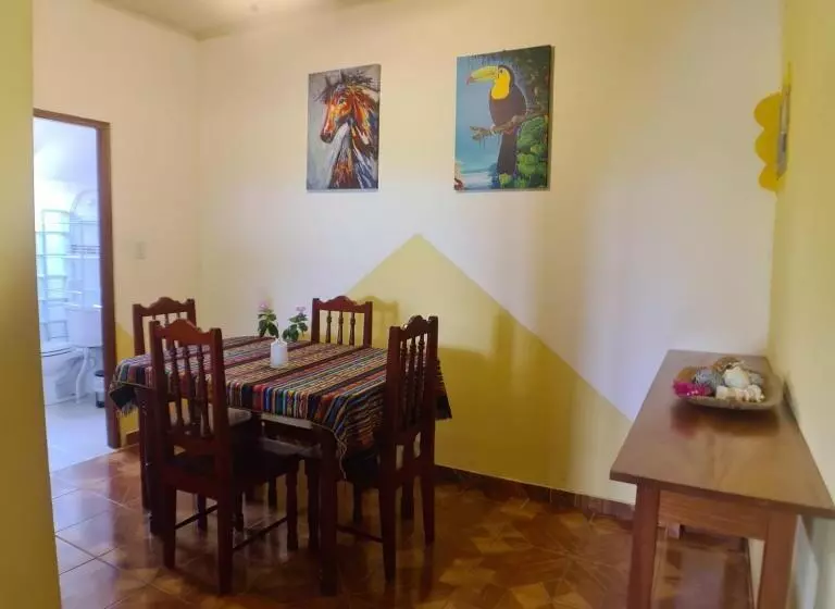 ベッドアンドブレックファースト Casapreciosa Laslajas