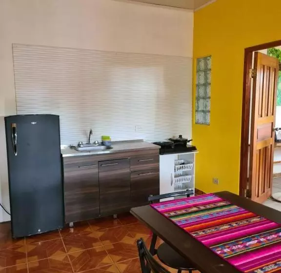 ベッドアンドブレックファースト Casapreciosa Laslajas