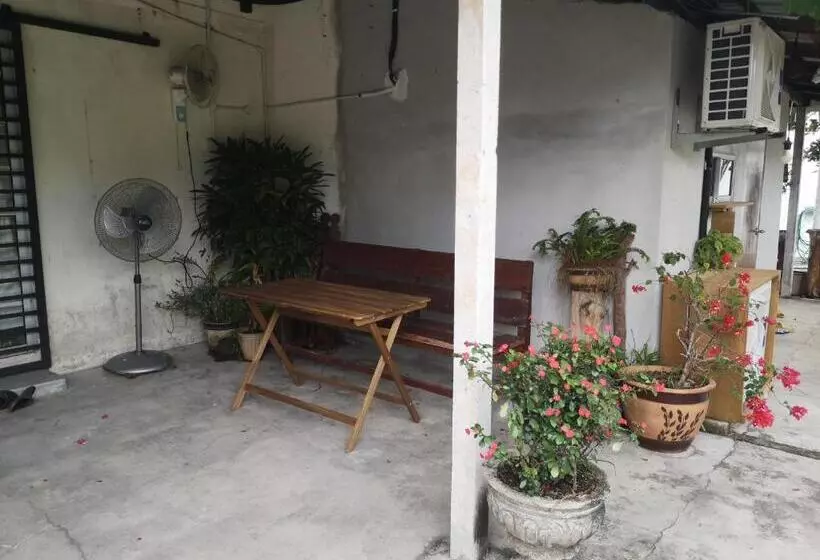 تختخواب و صبحانه Requelstore