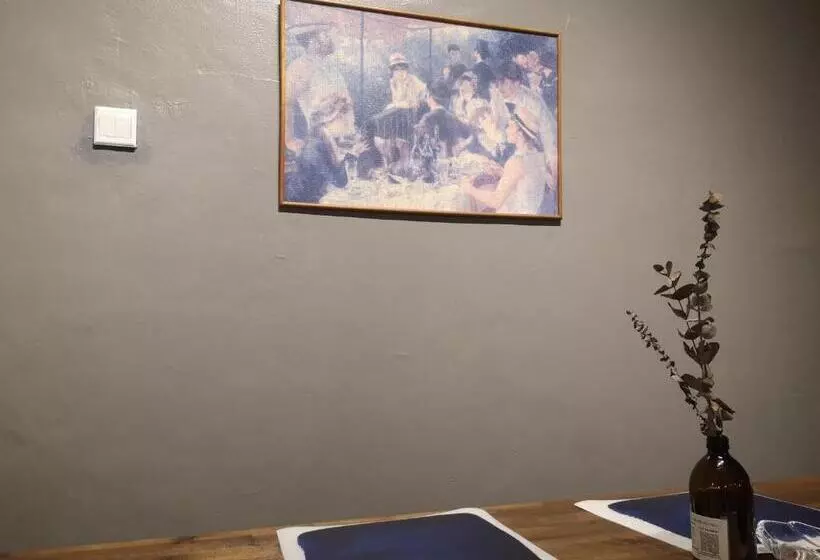 تختخواب و صبحانه Requelstore