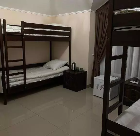 Hotelli ситий ковбой