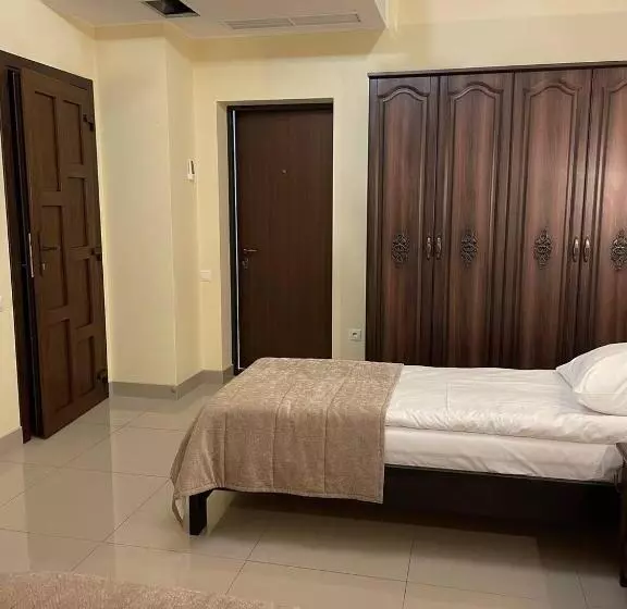 Hotelli ситий ковбой