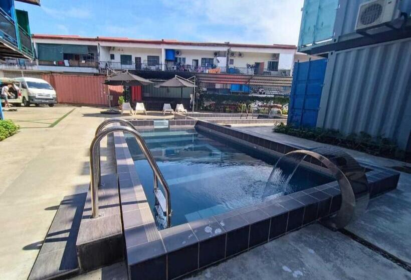 ホテル Boxinn The Kontena Home