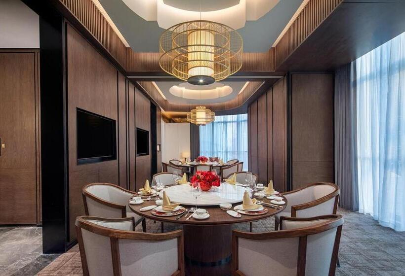 Hôtel Junluxe Guangzhou Baiyun Oversea Buyers Registration Counter And Free Shuttle Bus During Canton Fa