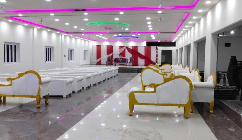 호텔 Oyo D. G. S. Farms