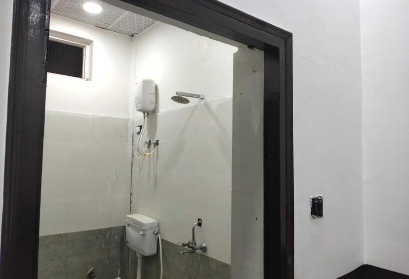 호텔 Oyo D. G. S. Farms