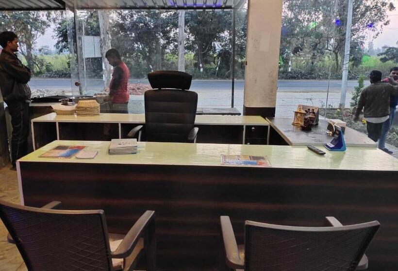 호텔 Oyo D. G. S. Farms