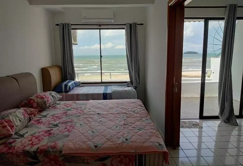 ホテル Pd Paradise Lagoon North C L4 2 Port Dickson
