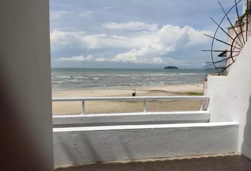 ホテル Pd Paradise Lagoon North C L4 2 Port Dickson