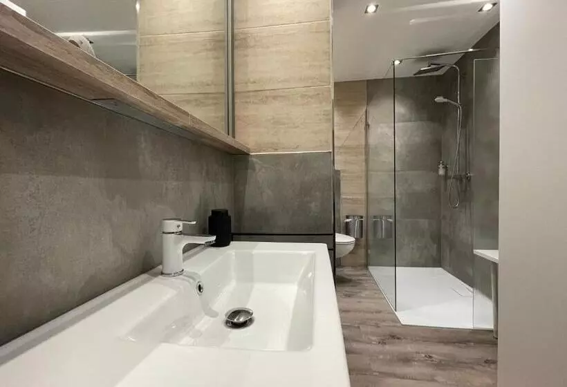 Hotelli Sleep And Eat