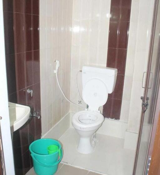 Oyo Hotel Queen Palace